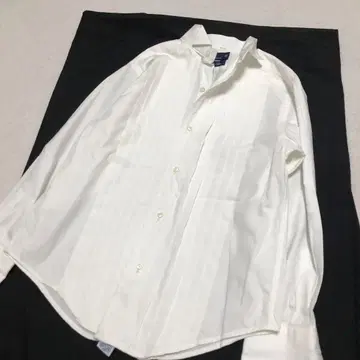 폴로 랄프로렌 턱인 셔츠 화이트 긴팔 사이즈 M 정도