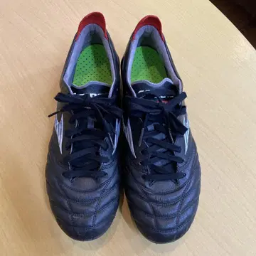 Mizuno 축구화 블랙/레드 모렐리아 네오 4