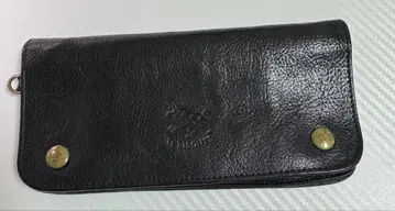 Il BISONTE 블랙 가죽 장지갑 골드 금장 장식