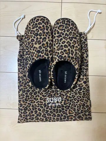 SUBU 레오파드 무늬 샌들 수납 봉투 포함