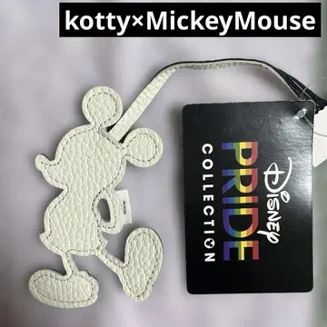 kotty x 미키마우스 콜라보레이션 참 화이트 x 블랙