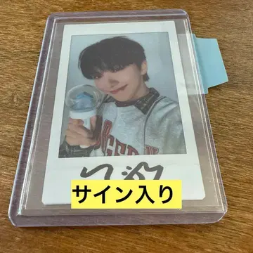 친필 사인 BOYNEXTDOOR 운학 폴라로이드 네이비 트레이딩 카드