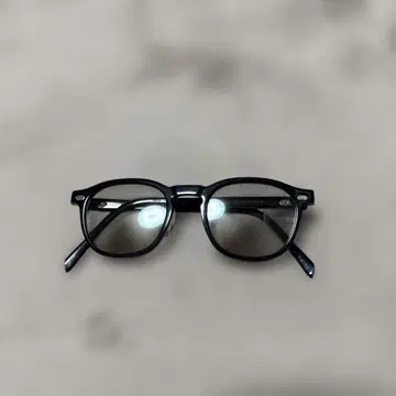 lazare studio back in black 안경