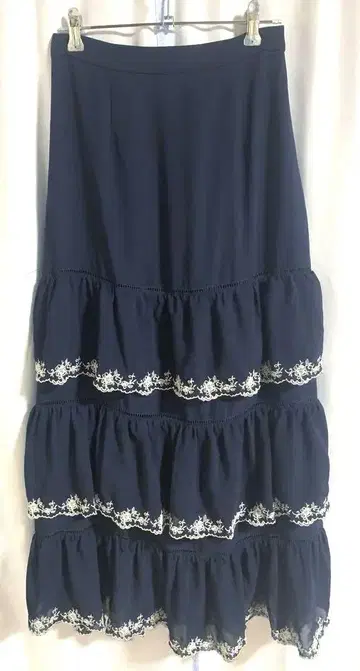 axes femme nostalgie 네이비 플레어 스커트 모리걸