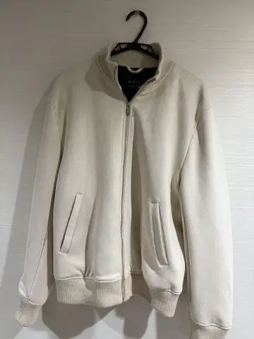 ZARA 아이보리 점퍼