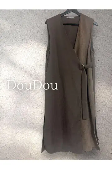 DouDou 랩 스타일 브라운 베스트 원피스