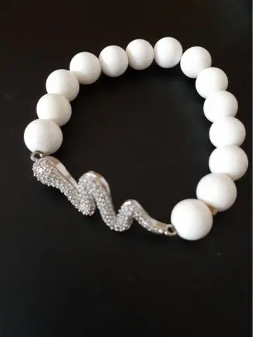 화이트 오닉스와 뱀 팔찌 별 모양 체인의 목걸이 증정품 포함!