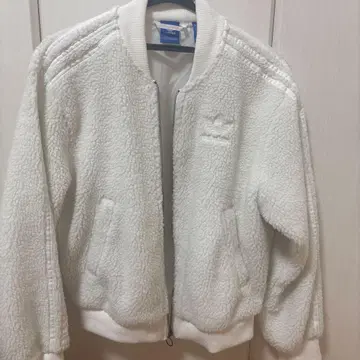 adidas 화이트 플리스 봄버 자켓