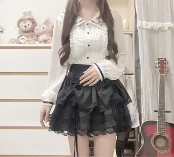 레트로 세일러 프릴 시어 블라우스