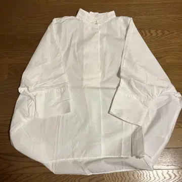 mizuiro ind 화이트 오부 소매 셔츠