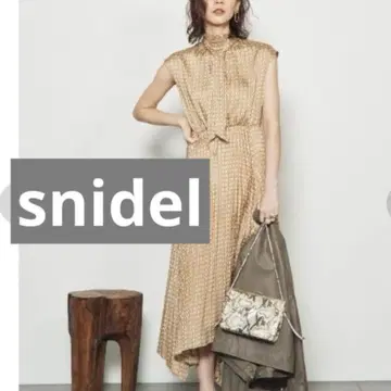 SNIDEL 모노그램 원피스