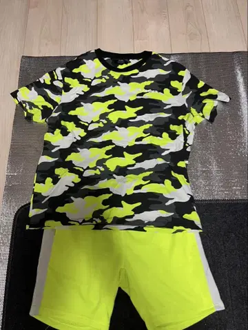 Bershka 카모플라쥬 셋업
