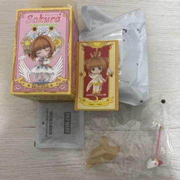 POP MART 카드캡터 사쿠라 피규어