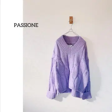 새상품급 PASSIONE 큼직한 케이블 니트 라벤더 컬러 38