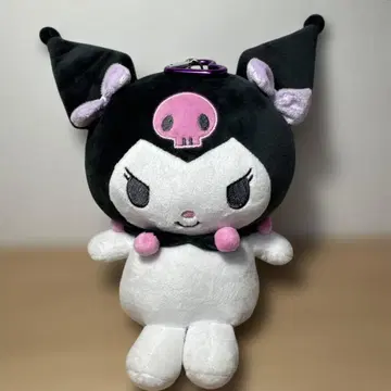 쿠로미 BIG 파우치 봉제 인형 키링 카라비너 포함 산리오