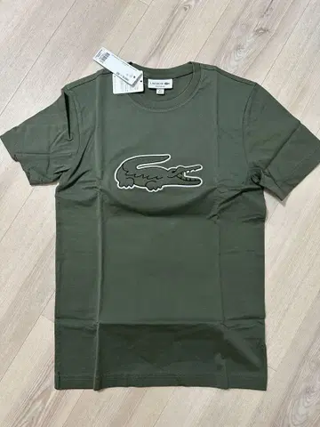 LACOSTE 올리브 티셔츠 사이즈 2
