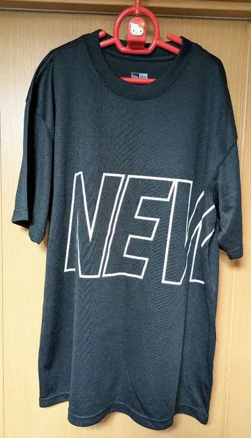 거의 새상품 NEWERA 반팔 오버 사이즈