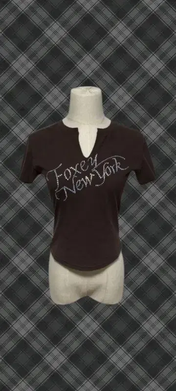 Foxey New York 반팔 티셔츠 브라운