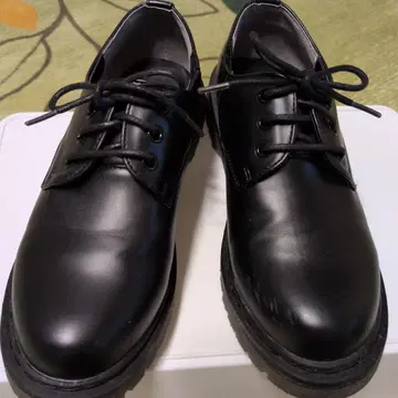 블랙 가죽 로퍼