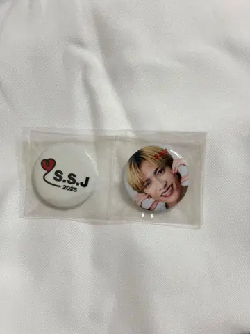 시손 준 SSJ 2025 방문자 혜택 캔 배지