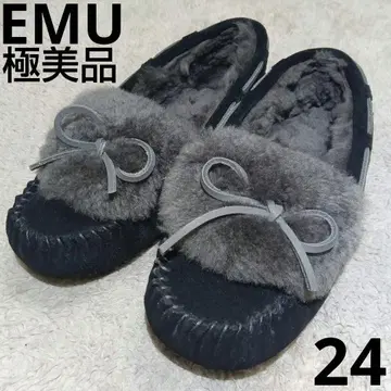 컨디션 최상 emu 에뮤 퍼 모카신 24 블랙 리본
