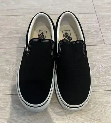 [ VANS ] 블랙 슬립온 27cm ( 박스 포함 )