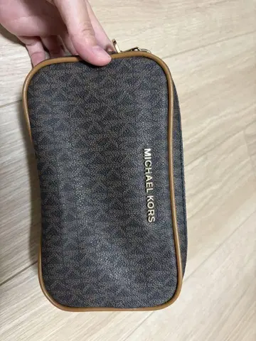 MICHAEL KORS 브라운 숄더백