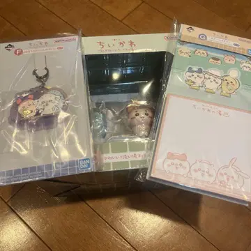 1번 복권 치이카와 피규어와 메모와 참