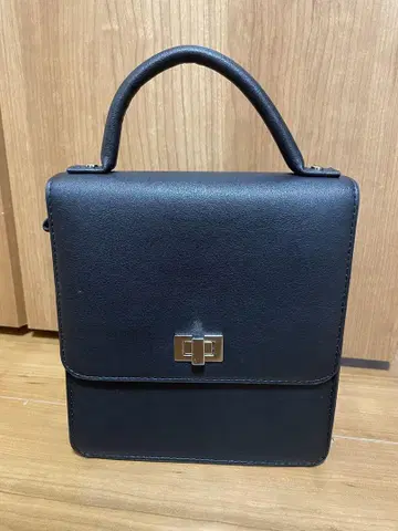 루즈 숄더백 블랙