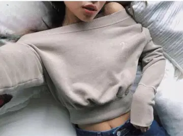 juemi 피그먼트 오프숄더 트레이닝복 애쉬 화이트