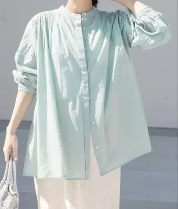 어반 리서치 도어스 코튼 보일 개더 블라우스 민트 M 사이즈