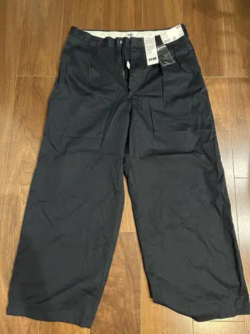 UNIQLO U 턱 와이드 팬츠