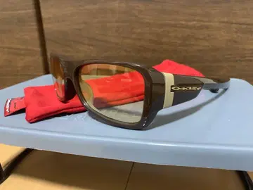 오클리 몬테프리오