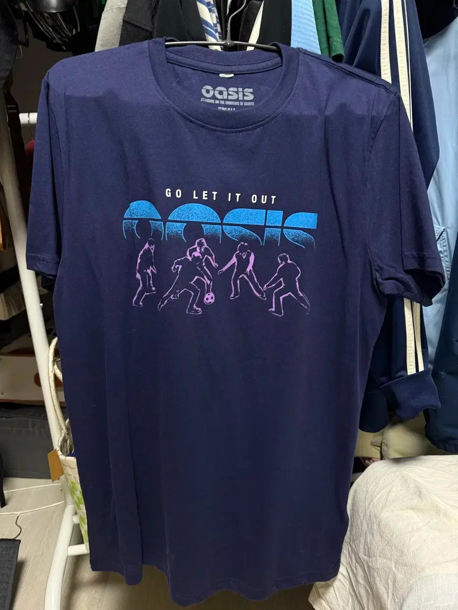 Oasis 4th album 25th anniversary go let it out t-shirt size S