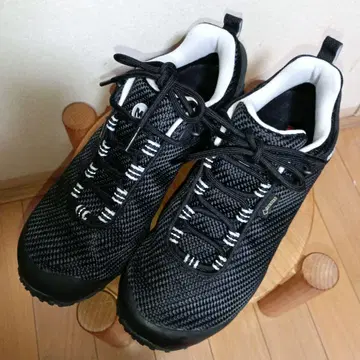 MERRELL 카멜레온 7 고어텍스 트레킹 슈즈