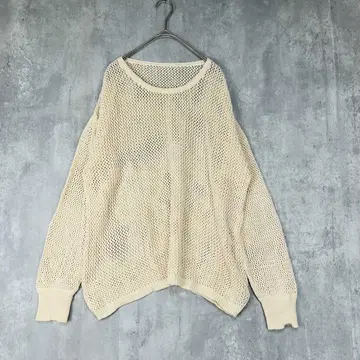 편집 중 메쉬 상의 긴팔 아이보리 베이지 써니 라벨