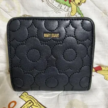 MARY QUANT 블랙 접이식 지갑