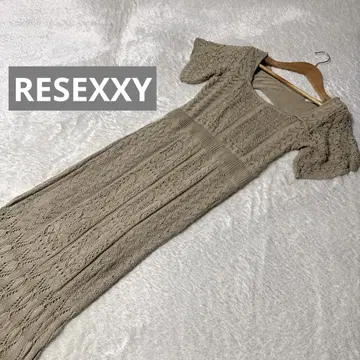 [새상품급] RESEXXY 크로셰 니트 원피스 베이지 머메이드 플레어
