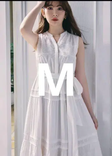Herlipto Scala 레이스 트리밍 드레스 M 사이즈