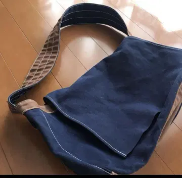 TEMBEA 숄더 백
