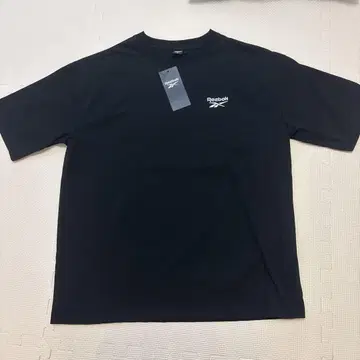 Reebok 블랙 T셔츠 M 사이즈