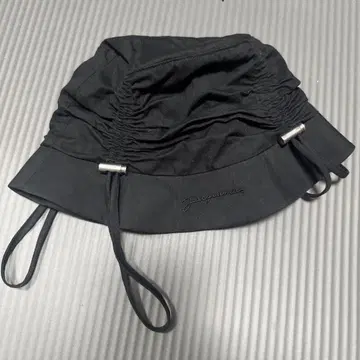 JACQUEMUS 블랙 버킷 햇