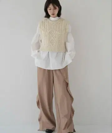 [ 택 포함 새상품 ] Eaphi MIX PATTERN KNIT VEST