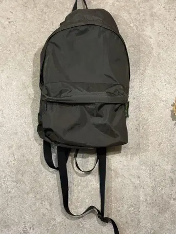 에르베샤 펠리에 그레이 백팩