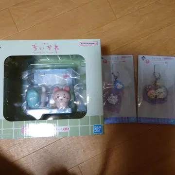 모몬가 BANDAI 치이카와 제일복권 피규어와 키링 세트