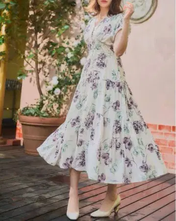 Her lip to Full Of Love Long Dress