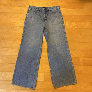 [ 완판템 ] UNIQLO 유니클로 배기진 26(66cm) BLUE