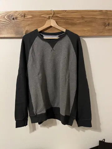 TOMMY HILFIGER 트레이닝복 맨투맨 그레이 블랙 래글런