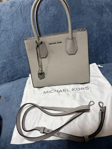MICHAEL KORS 그레이 숄더백