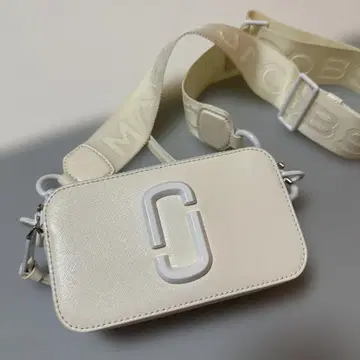 최종 가격 인하 [ 새상품급 ] MARCJACOBS 스냅샷